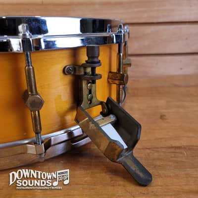 1987 Noble & Cooley 5" x 14" Solid Shell Classic Snare - Honey, Die-Cast Hoops, Music Division Badge image 4