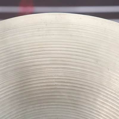Zildjian A. Avedis 18" Thin Crash Cymbal Vintage 1960's 1,345g's image 2