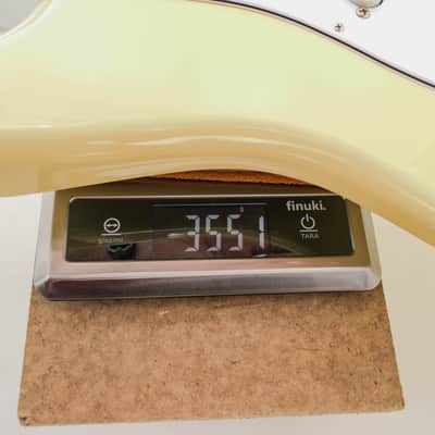 Fender Yngwie Malmsteen Artist Series Signature Stratocaster with Maple Fretboard 2024 Vintage White image 14