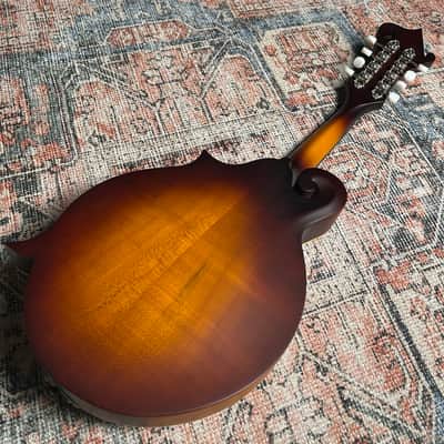 The Loar LM-590 Contemporary F-Style Mandolin Matte Sunburst image 5