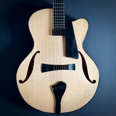 2025 Wald 17-inch Archtop - Brand New - Custom TRM Build Bild 2