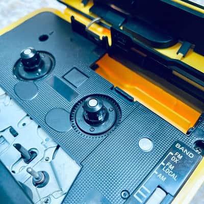[Rare Box] Sony WM-AF59 Walkman Cassette Player, Beautiful Yellow, Working ! image 14