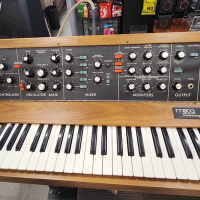 Moog Minimoog Model D 44-Key Monophonic Synthesizer 1971 - 1982 - Black / Wood image 2