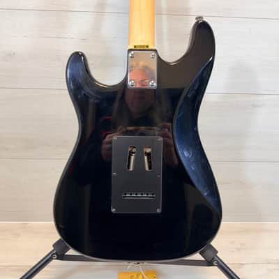Silvertone SS-11/BK Stratocaster Style Electric Guitar – Black, Rosewood Fingerboard, Classic S-Style Tone 2002-2008 image 12