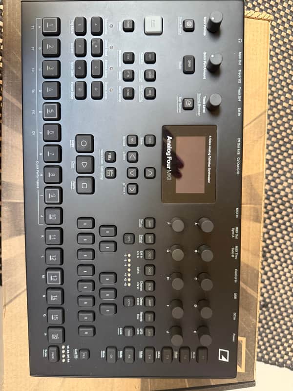 Elektron Analog Four MKII 4-Voice Tabletop Analog Synthesizer 2020 - Present - Black image 1