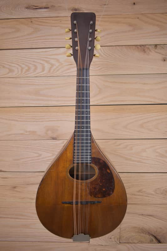 Martin Mandolin 1921 - Natural image 1
