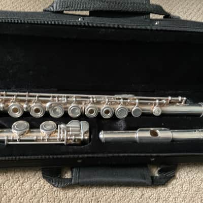 Gemeinhardt  Open Hole Flute, B Foot, All New Pads, Case image 1