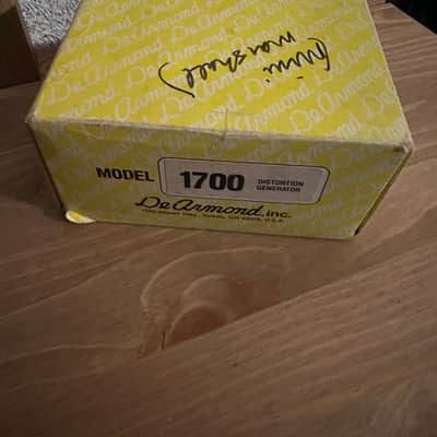 DeArmond Square Wave Distortion Generator Pedal with Original box 70’s - Grey image 9