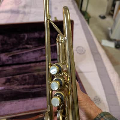 Olds Rafael Mendez Trumpet 1960 - Laquer image 9