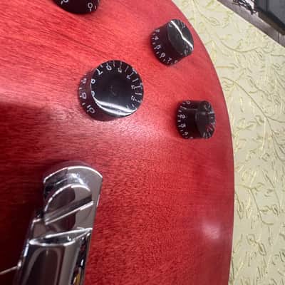 Gibson. Les Paul Studio.(2011)(Cherry Wood)(Burst-bucker Pro’s)(Pickups) image 10