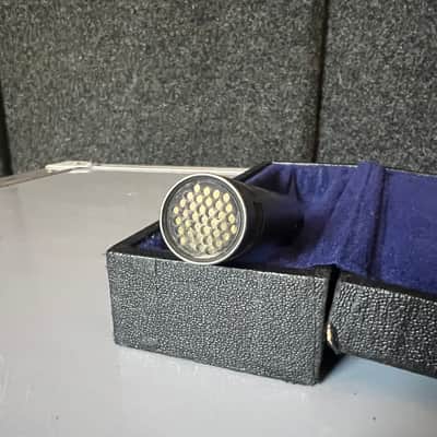 Vintage Neumann KM 84 Condenser Microphone (Black) image 2
