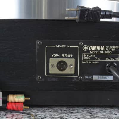YAMAHA GT-2000 Direct Drive Turntable in Very Good Condition image 23