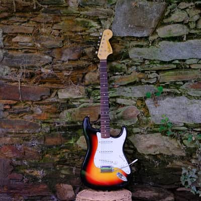 Fender Stratocaster 1966 - Sunburst image 3