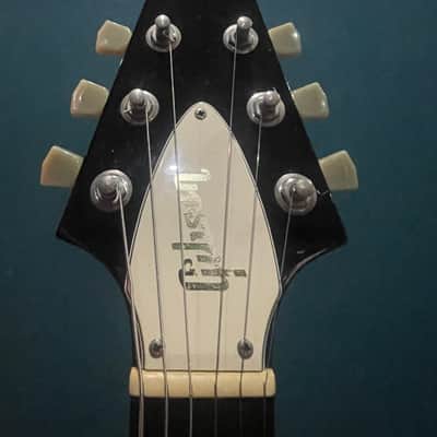 Gibson Flying V '67 2000 Nitrocellulose Cherry image 4