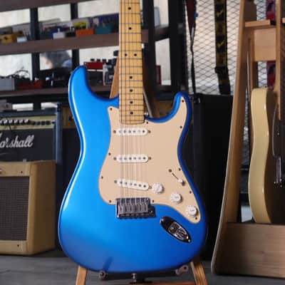 Fender American Standard 2002 Chrome Blue image 3