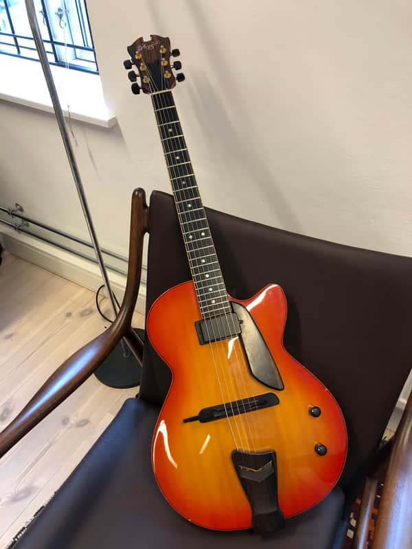 D'Aquisto DQ-CRE Centura Electric Almond Sunburst | Reverb