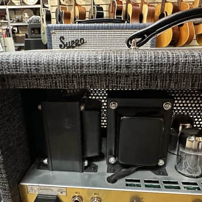 Supro 1699RH Statesman 2-Channel 50-Watt Tube Guitar Head Black Rhino image 13