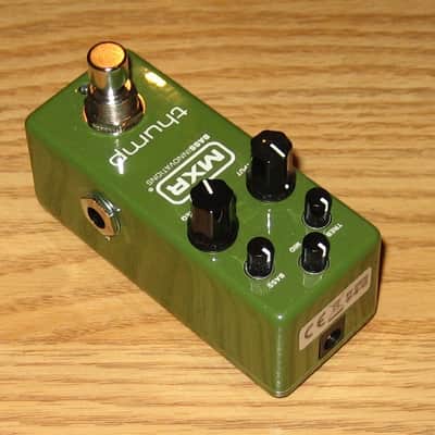 MXR M281 Thump Bass Preamp, EQ, Excellent Condition, in Original Box image 4