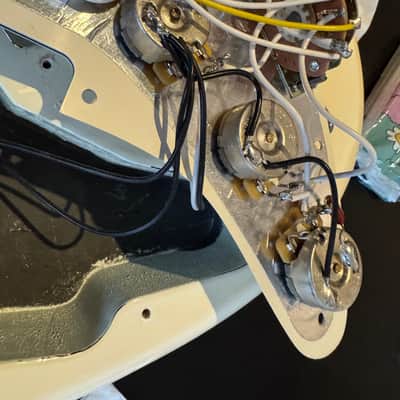 Fender Standard Stratocaster Lefthand Left-Handel LH Linkshänder Maple Fretboard 2006 - 2017 - Arctic White image 5