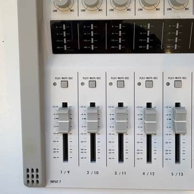 Zoom R16 Digital Multitrack Recorder image 2