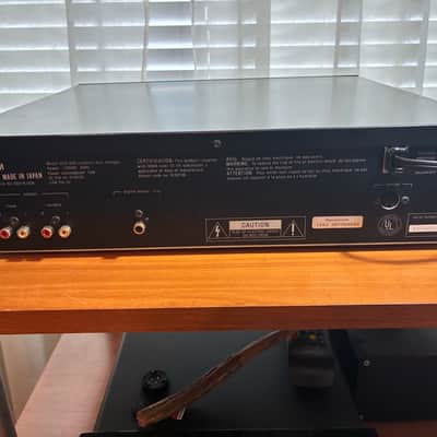 Wonderful Made in Japan Adcom GCD-600 5 Disc Changer with TDA-1541A Chip. See VIDEO! image 10