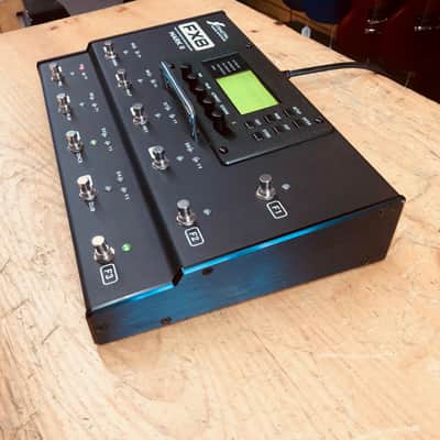 Fractal Audio FX8 Mark II Multi-FX Unit w/Cables image 3