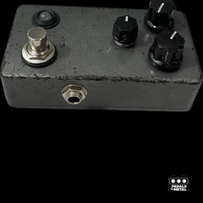 cc effects  bc183b fuzz face-x18603 image 2