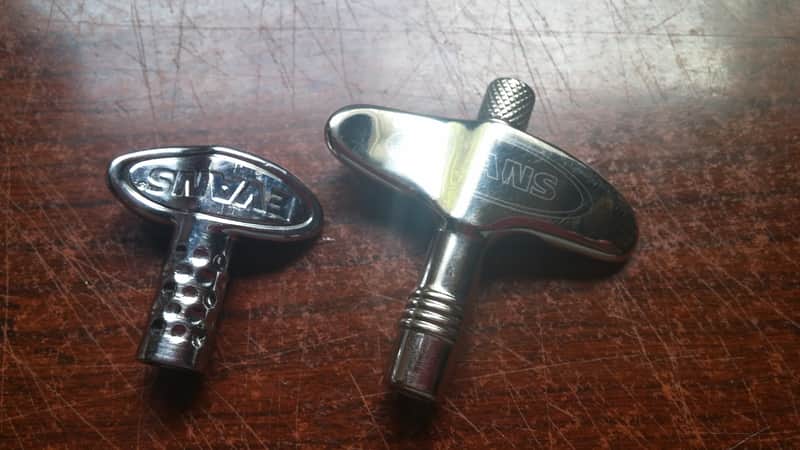 2 Evans DRUM KEYS  Wingnut Drum Key / Magnetic Drum Key image 1