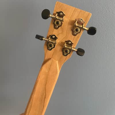 Taconic #208 4 String Electric Cigar Box Concert Ukulele - Arturo Fuente Curly Head - Video image 9