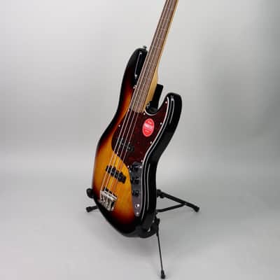 Squier Classic Vibe '60s Jazz Bass  Fretless 3-Color Sunburst image 9
