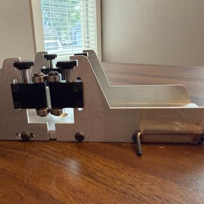 StewMac Fret Slotting Miter Box w/ Japanese Saw 2020s image 3