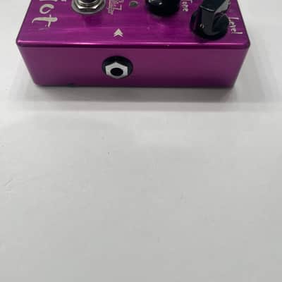 Suhr Riot Distortion Original V1 High Gain True Bypass Guitar Effect Pedal image 4
