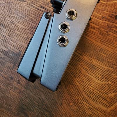 Boss IR-2 Amp & Cabinet 2023 - Present - Grey image 3