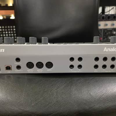 Elektron Analog Four MKII 4-Voice Tabletop Analog Synthesizer 2017 - Present - Grey image 2