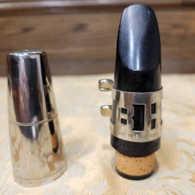 Boosey & Hawkes Edgeware Clarinet, Completely Overhauled with original M.P., Ligature & Cap image 8