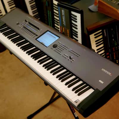 MUST SEE!!! KORG KRONOS X 88 FULLY SERVICED AND IN AMAZING CONDITION! image 2