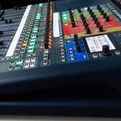 Soundcraft si expression 2 - mix 24v + flight image 5