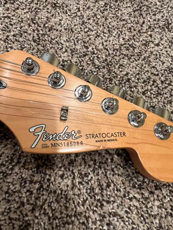 1995 Fender Stratocaster (Made in Mexico) – Blue – Fender Gig Bag