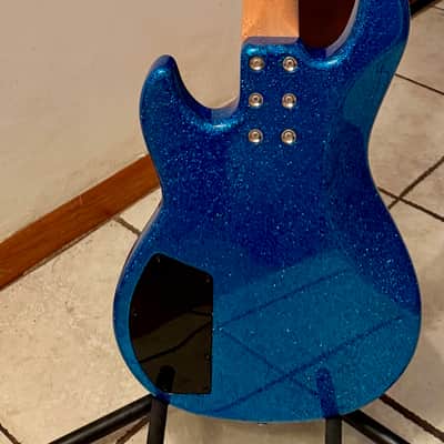 G&L L1500 - Metallic Blue Flake image 4