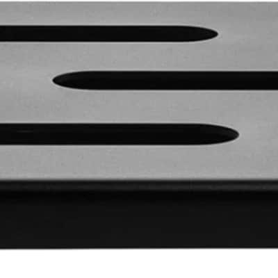 MONO Small Pedalboard, 18" x 12.3" w/ Club 2.0 Accessory Case, Black image 4