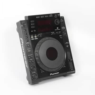 Pioneer CDJ-900 image 1