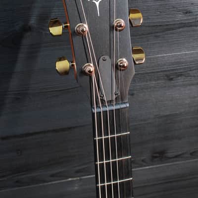 724ce Grand Auditorium / V-class Acoustic-Electric Guitar - Natural Hawaiian Koa image 25