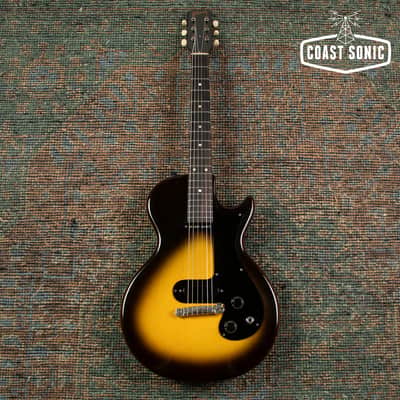 1959 Gibson Melody Maker, Single cut, 3/4 scale, all original w/ case image 2