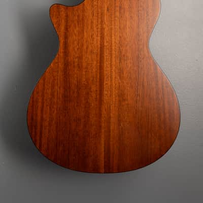 Taylor 322CE image 4