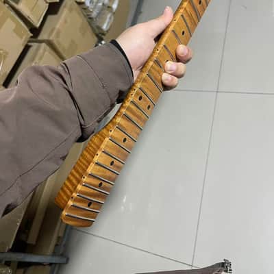 Reverse headstock stainless steel 22 frets Roasted flame Maple guitar neck 25.5inch hole 10mm Reverse headstock SS 22 frets Roasted flame Maple Electric guitar neck tiger25.5 Satin image 3