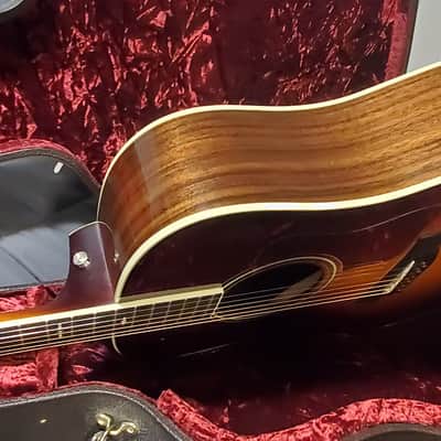 Taylor 710e with ES1 Electronics 2012 - 2013 - Vintage Sunburst image 12