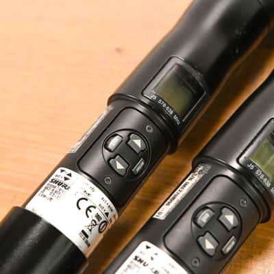 Shure UR4D+ Dual Wireless Receiver with UR2/BETA58A Mic Pair - J5 Band CG01Z1J image 21