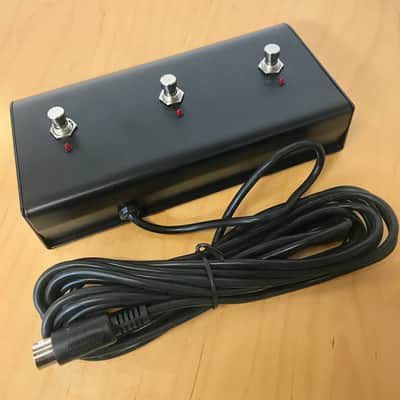 GAPco 3 Button Foot Switch with LED's (SKU3001) image 1