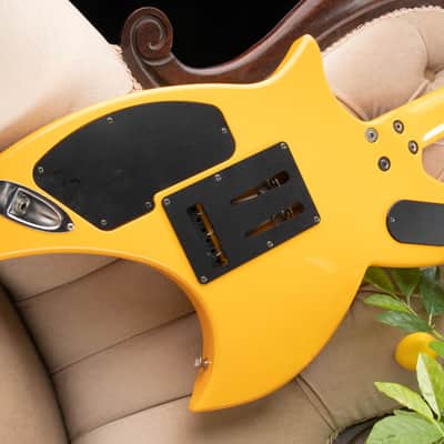 Fernandes GM-85 2000 - Yellow image 13