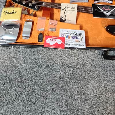 Fender Custom Shop 64 Jazz Relic Bass  LIKE NEW!  2012 - Black Relic image 21